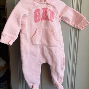 GAP 3/6M Pink Kids One Piece Sweatshirt Zip Up